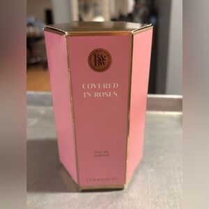 Bath & Body Works Covered in Roses Pink & Gold Fragrance box
